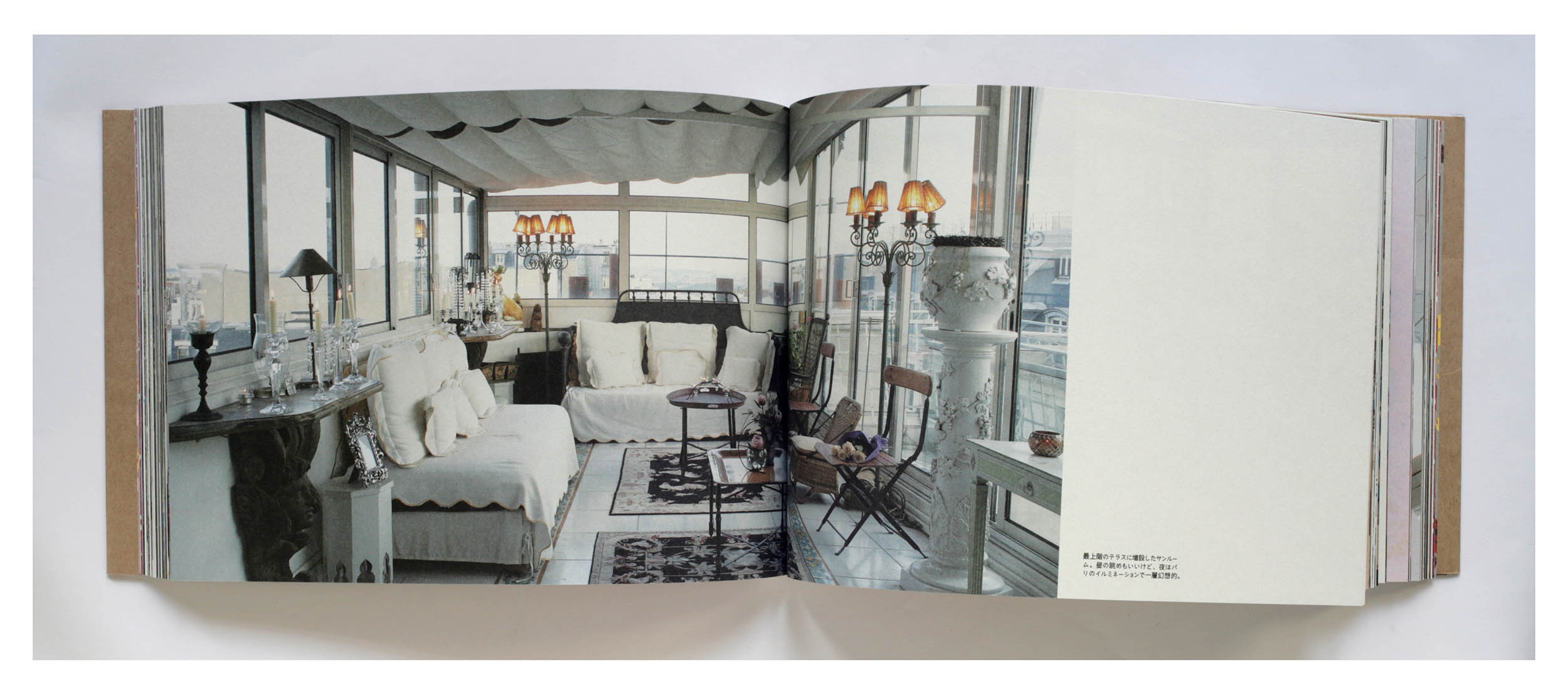 “Everyday Parisian Interiors” (普段着のパリ住まい), book in collaboration with Junko Nimura (text). Commissioned by X-Knowledge Publishers, 2007.