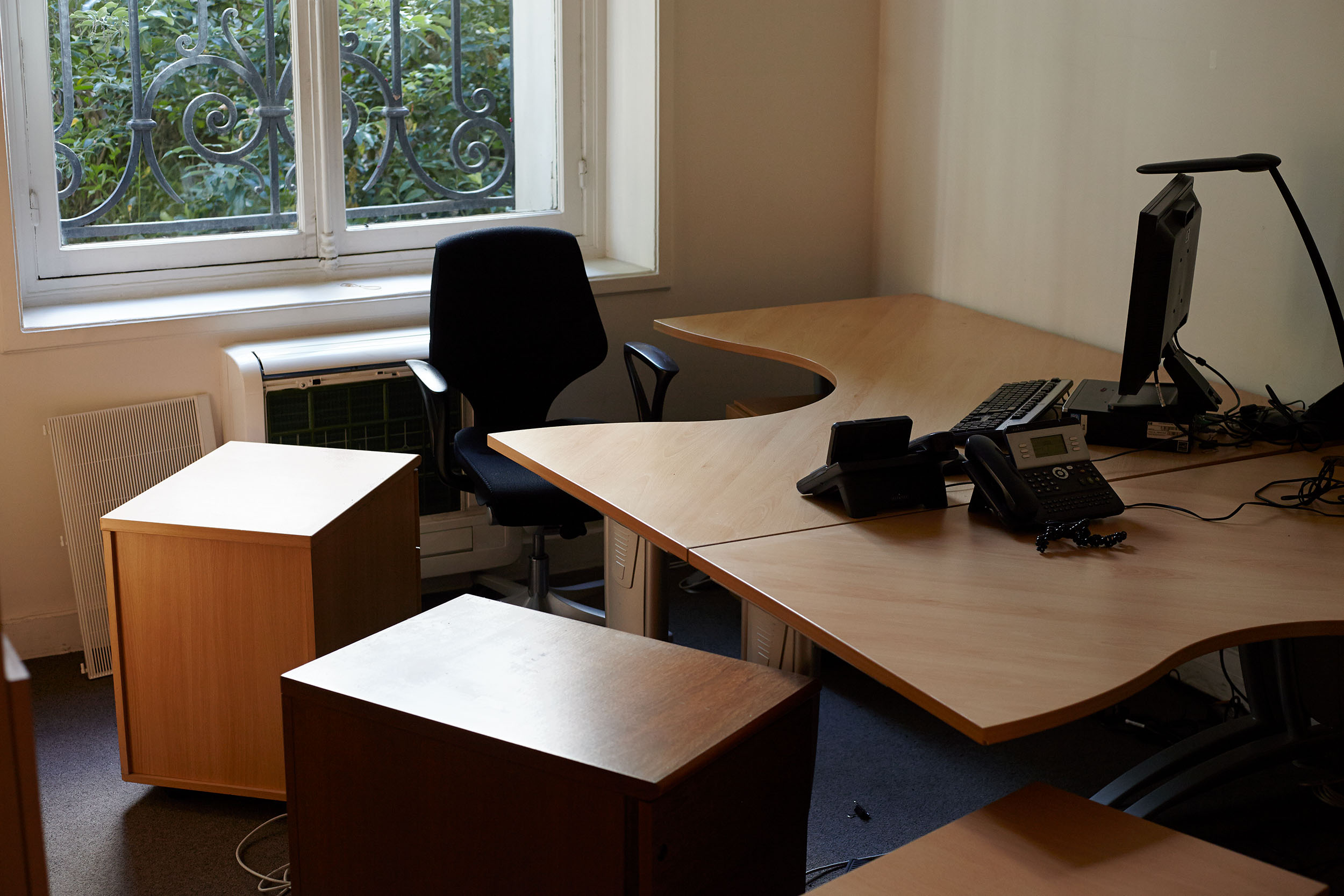 An empty office, former Cheuvreux headquarters