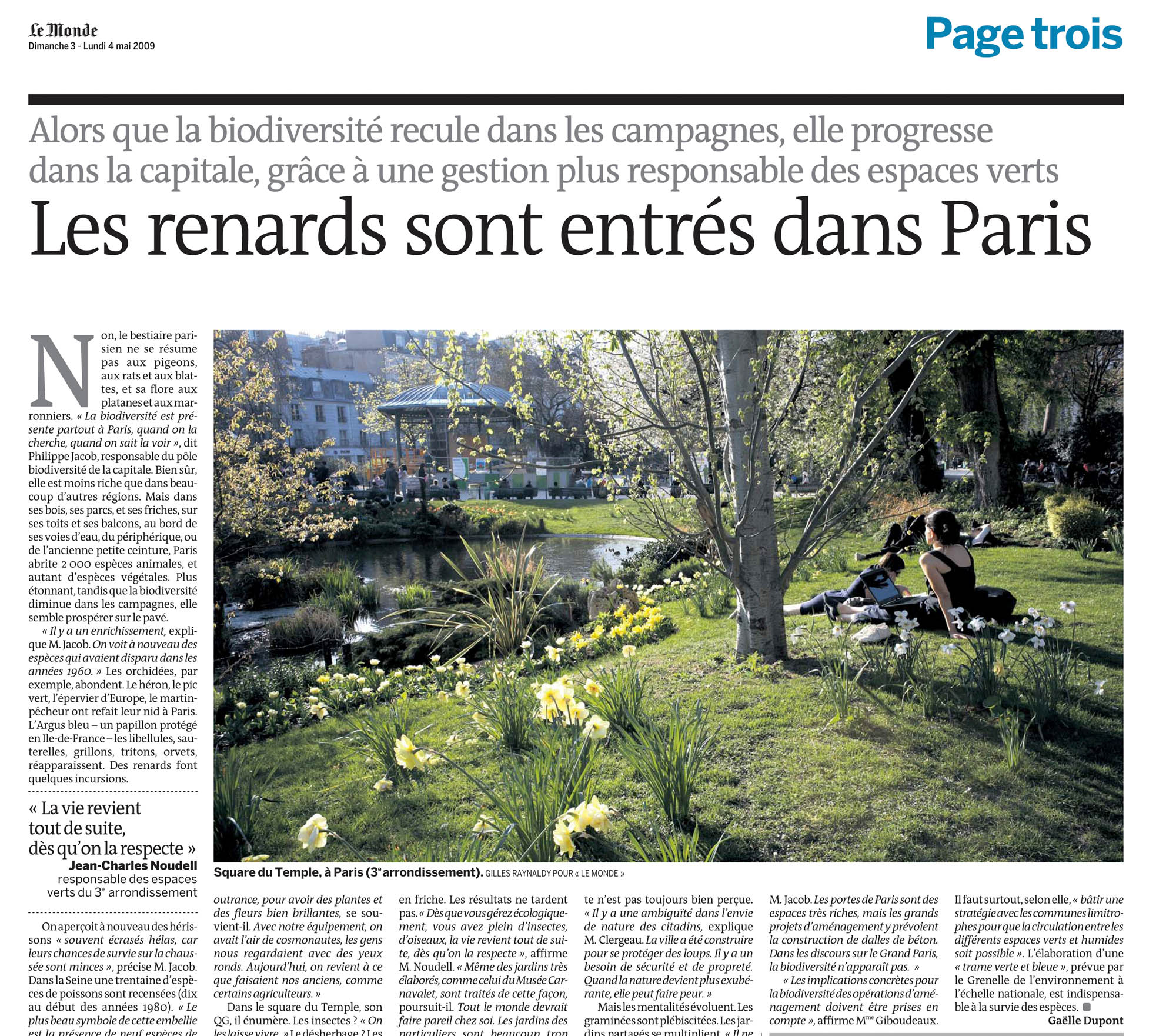 Square du Temple, à Paris. Commissioned by Le Monde, 2009.